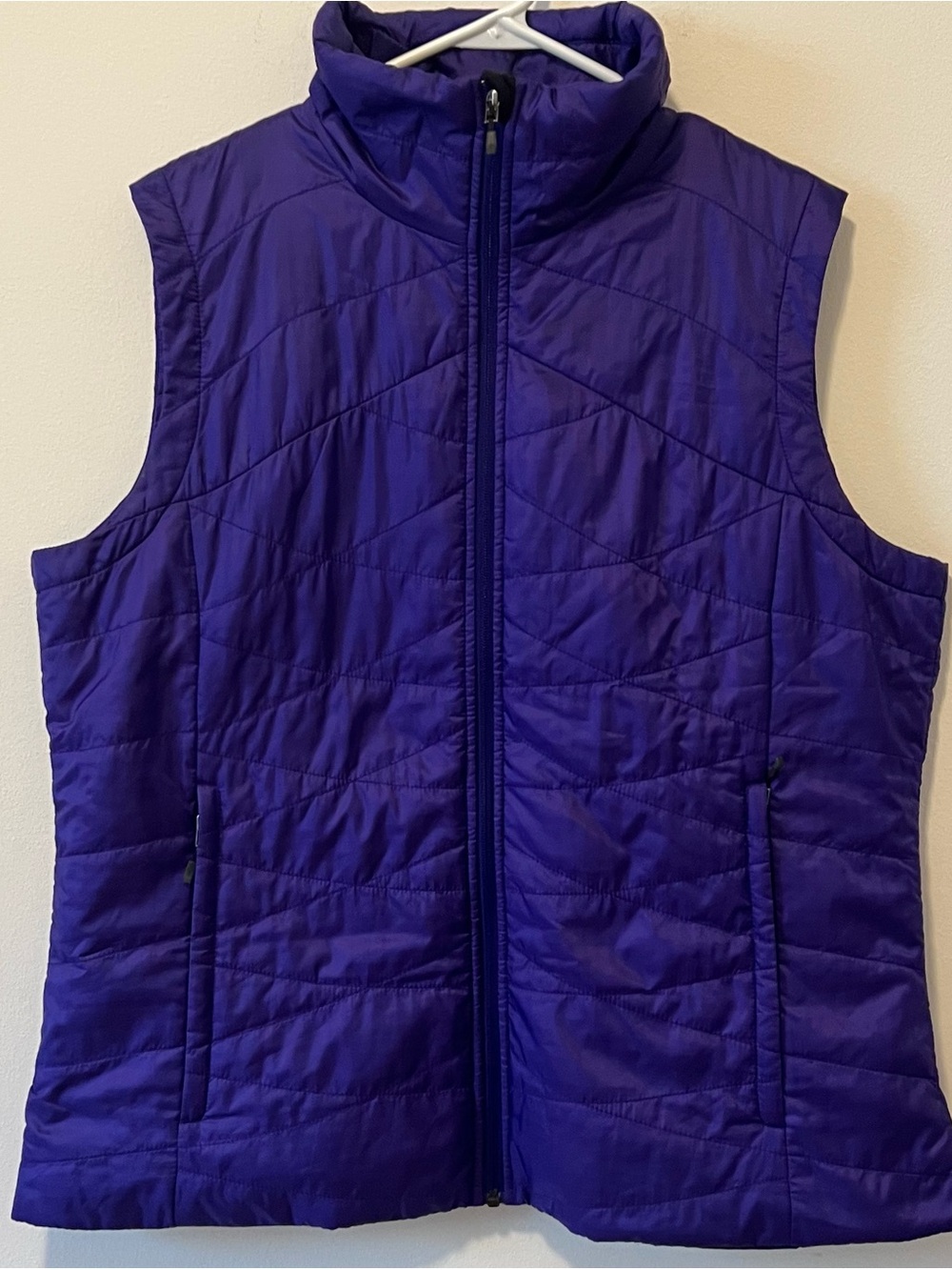 Columbia Purple Lightweight Vest-Omni-Heat / Omni-Shield